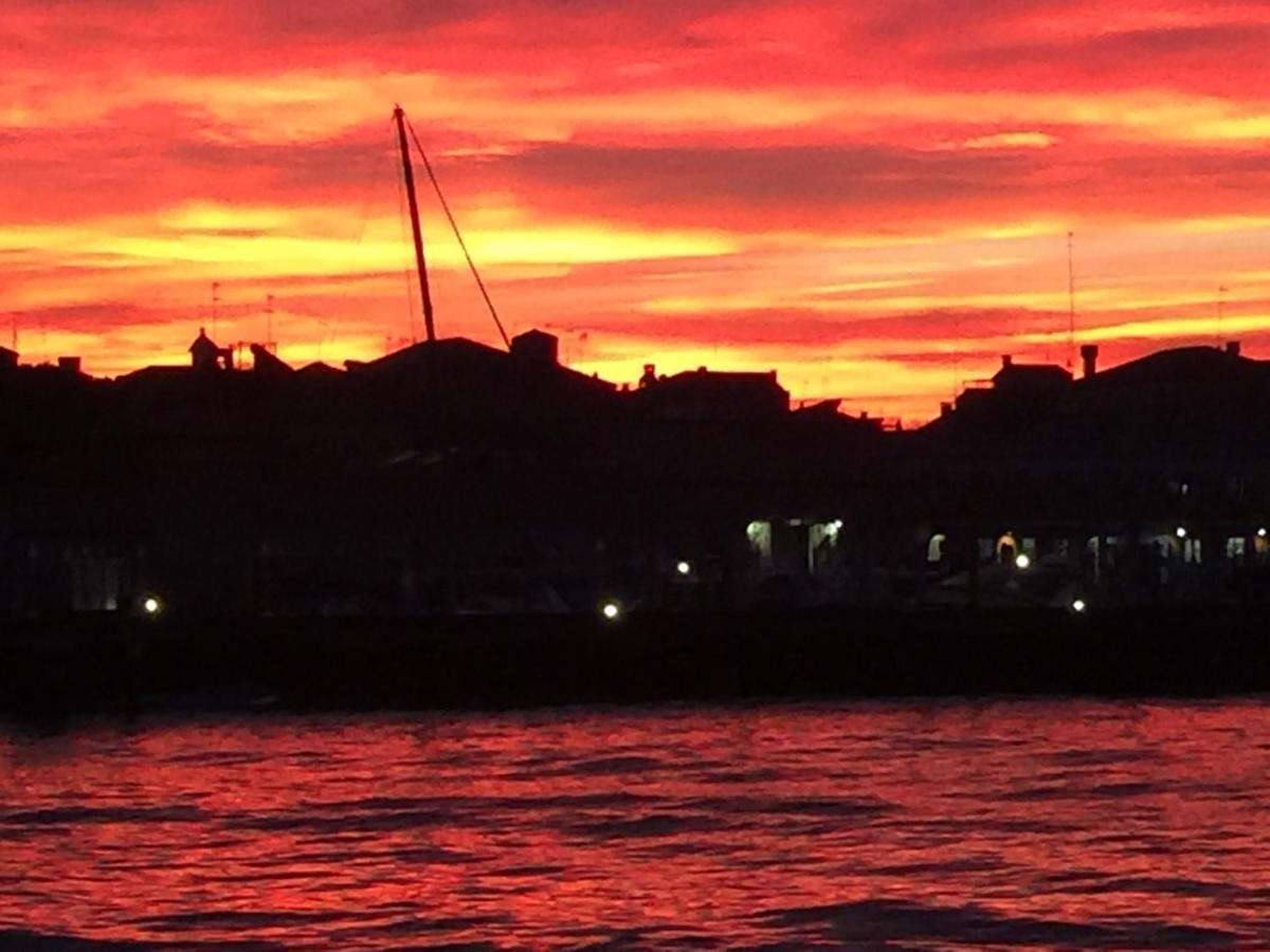 Sunset Venice Guest House ภายนอก รูปภาพ